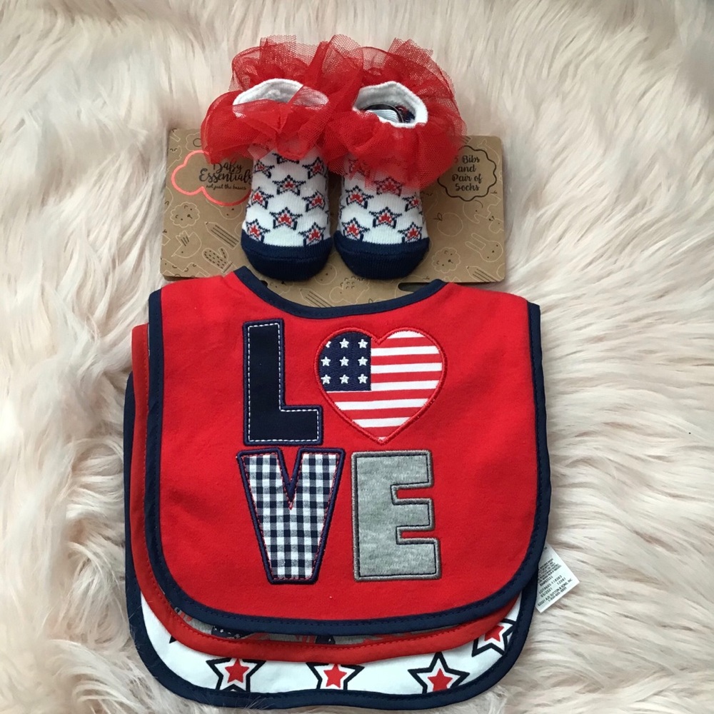 👶Baby Essentials not just the basics 3 bibs